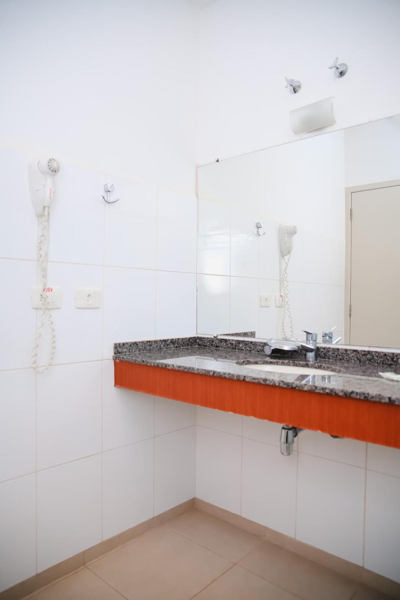 água Araras Hotel Paraguacu Paulista